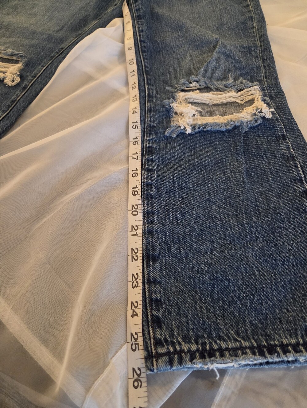 Good American Good Vintage High Rise Distressed Straight Leg Cotton Jeans, 8/29 - Picture 10 of 15